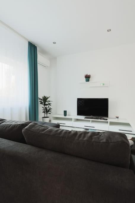 Ambassador Apartment Бая-Маре Экстерьер фото