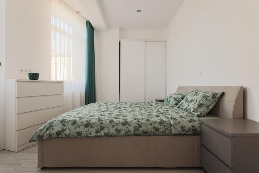 Ambassador Apartment Бая-Маре Экстерьер фото