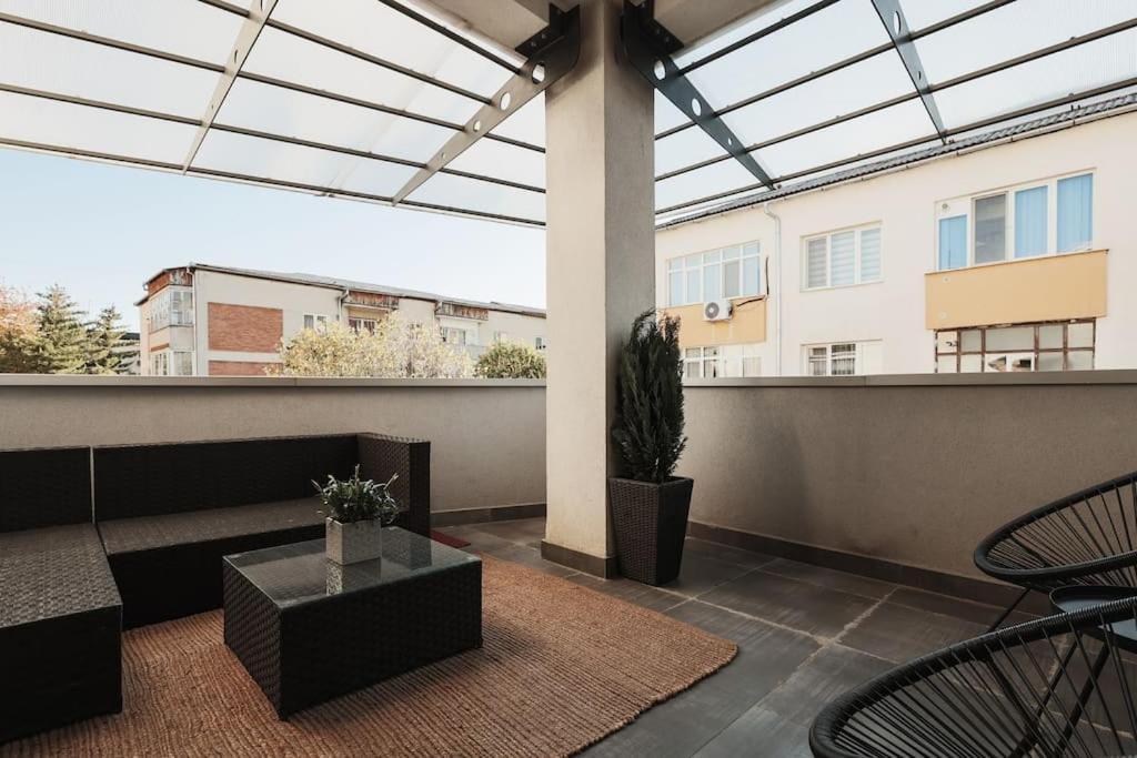 Ambassador Apartment Бая-Маре Экстерьер фото